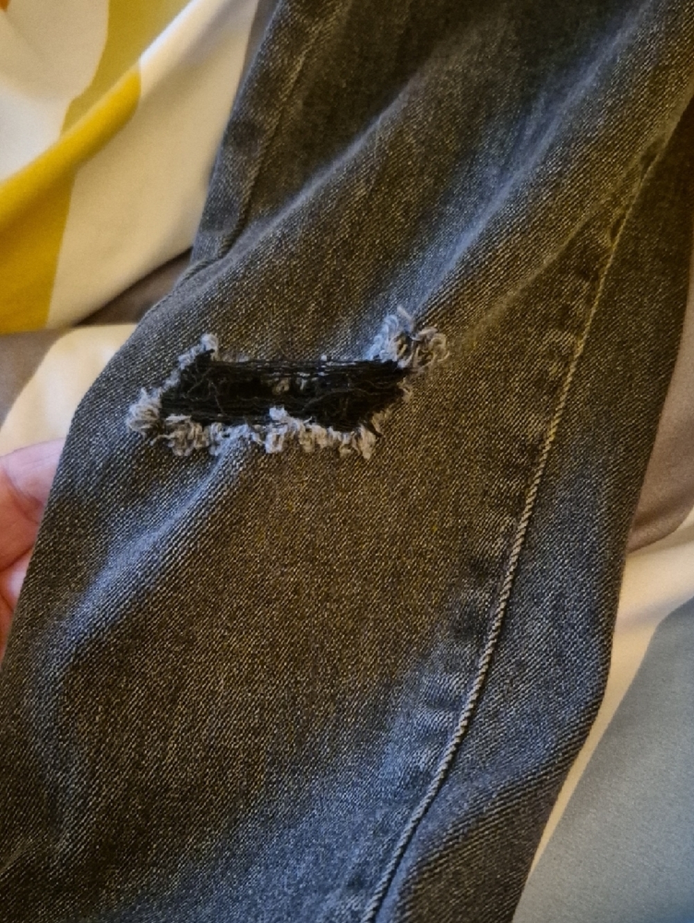 Old Navy Black Distressed Kids Jeans - Picture 3 of 4